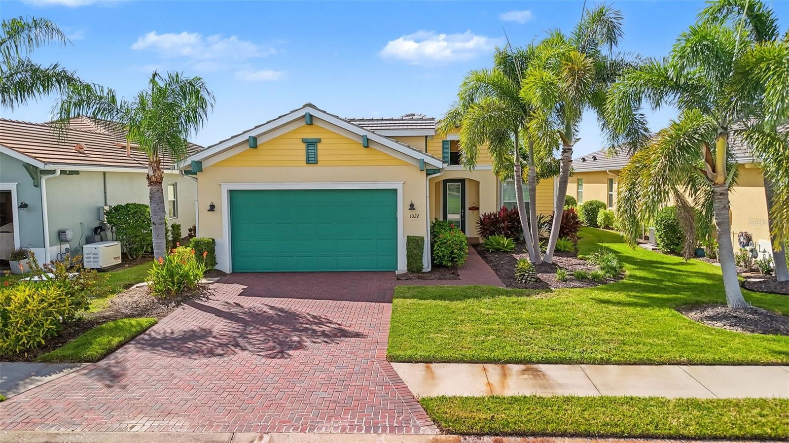 1022 OVERLOOK CT