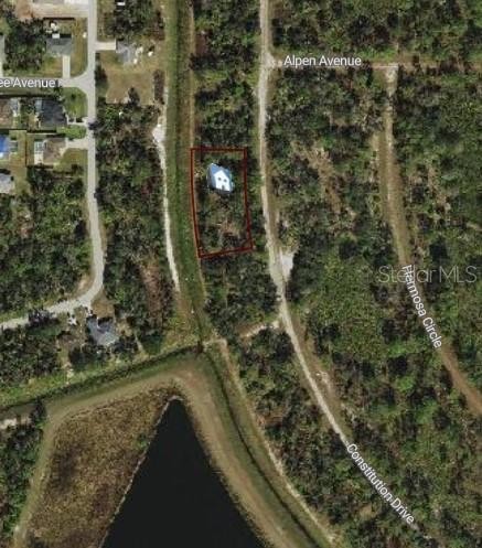 Lot 27,28,29 CONSTITUTION DR