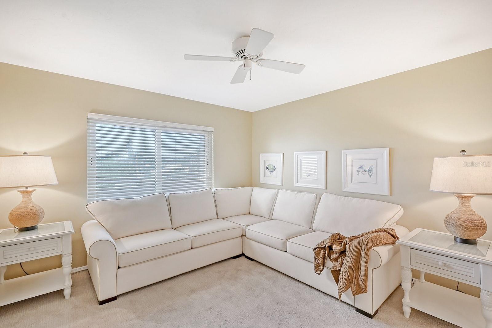 550 FLAMINGO DR #202