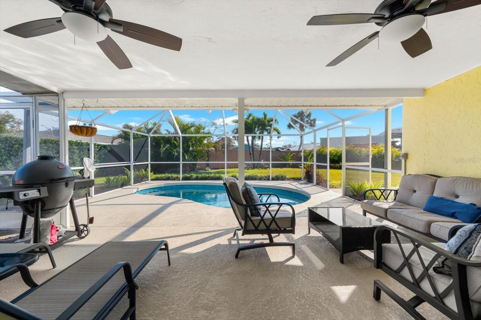 5723 1ST AVENUE DR W