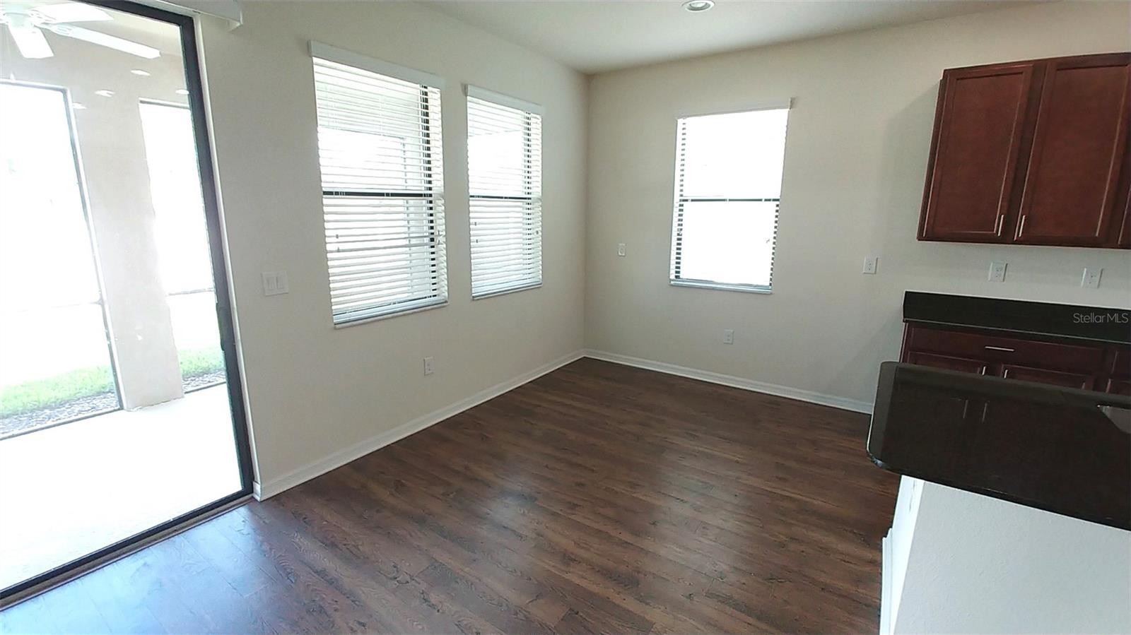 7013 ISLAND QUEEN CT