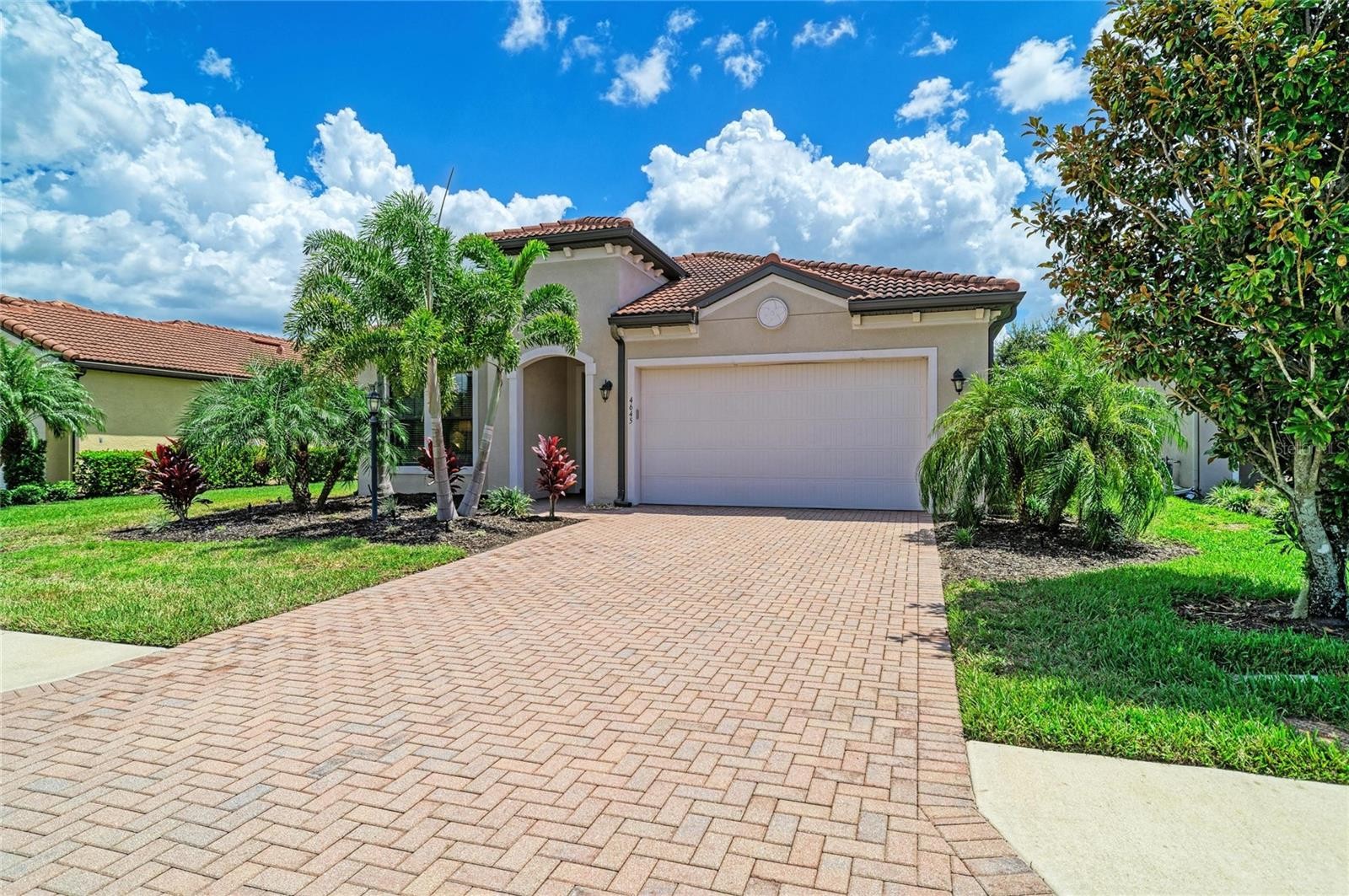 4645 ROYAL DORNOCH CIR