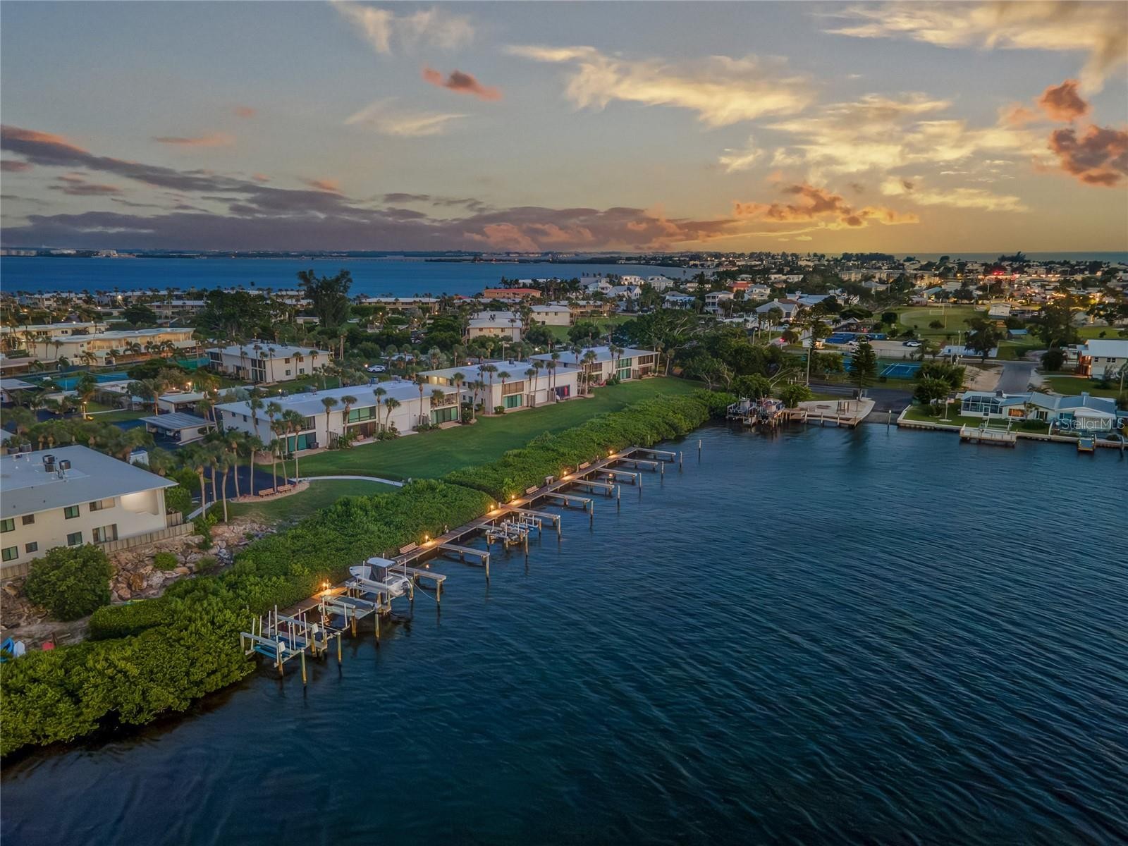 6200 FLOTILLA DR #301