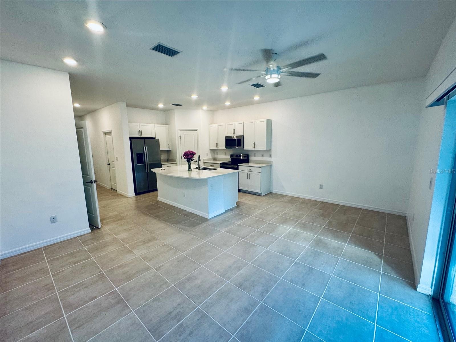 8525 LUNAR SKYE ST