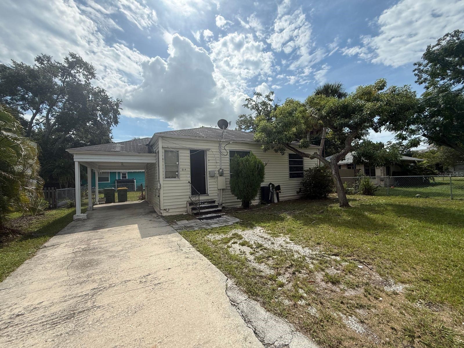 614 N OSPREY AVE