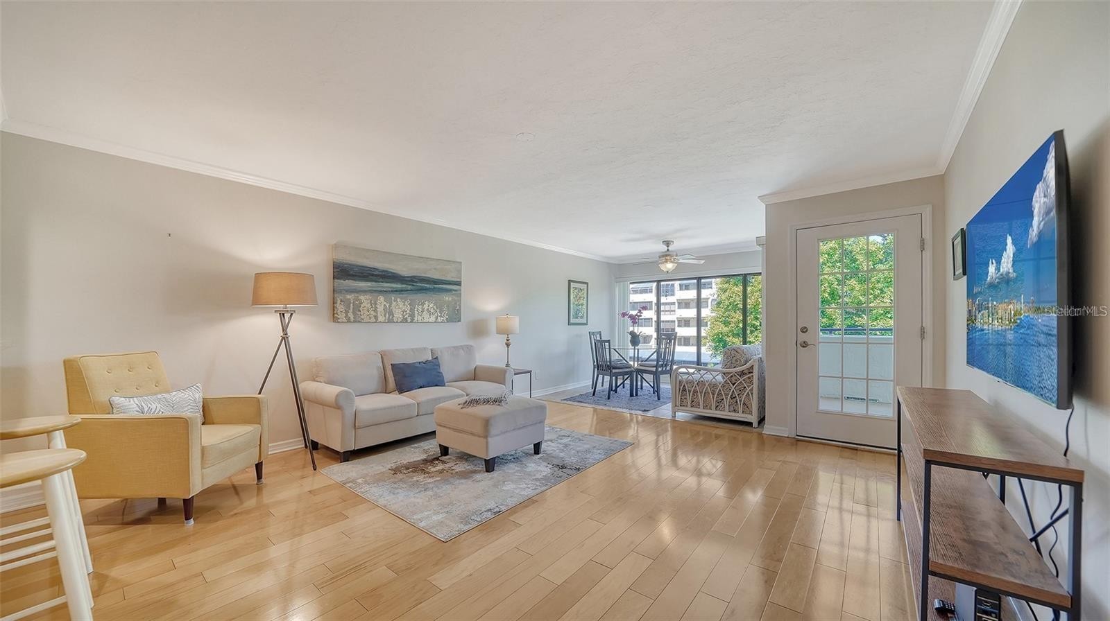 835 S OSPREY AVE #201