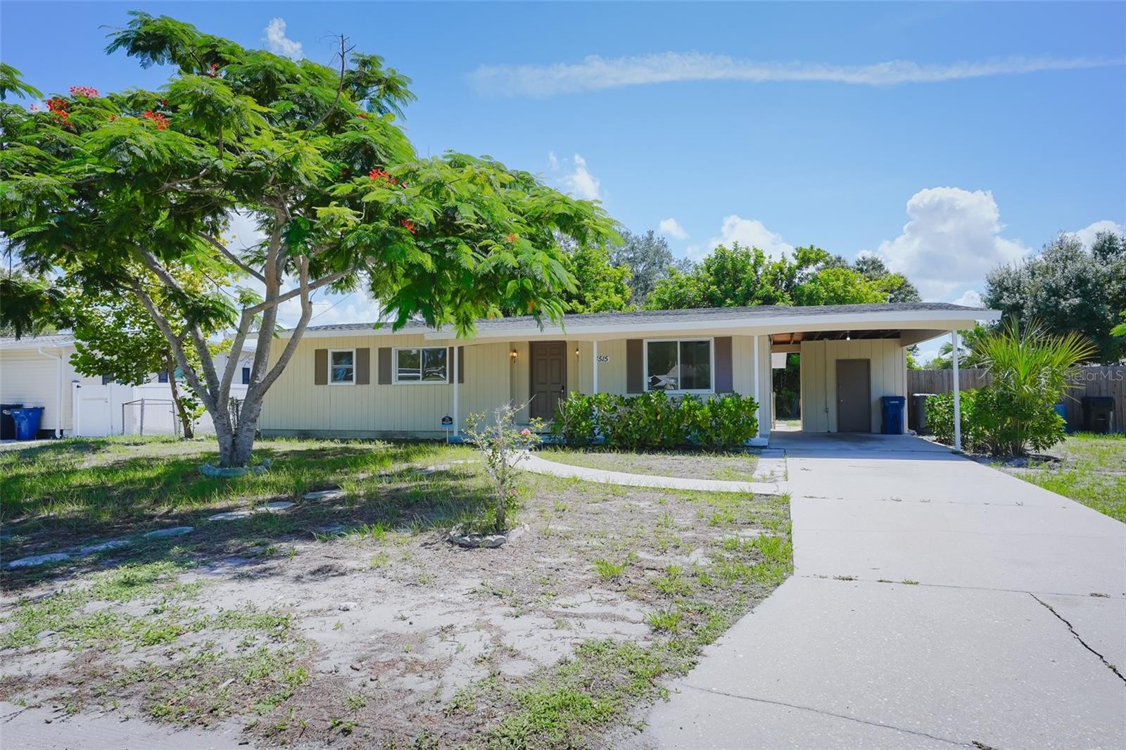 6515 3RD STREET CT W