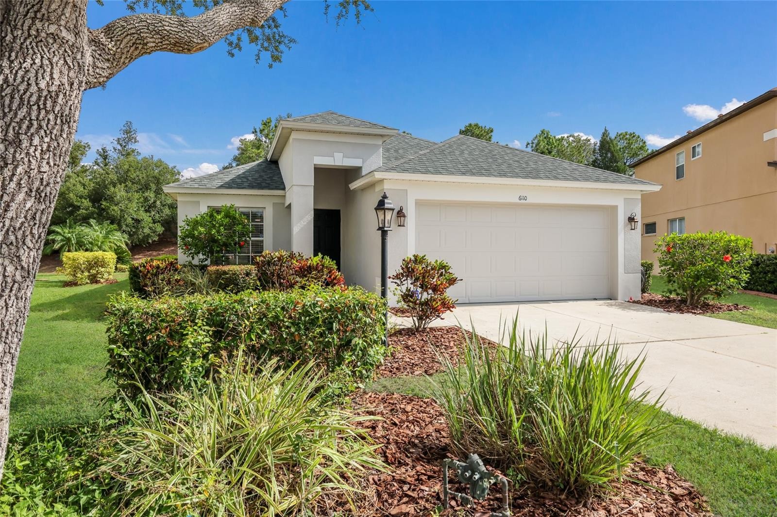 6110 BLUE RUNNER CT
