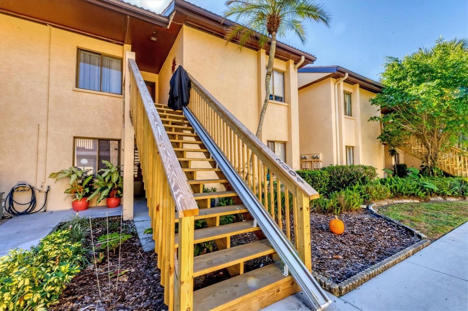 1111 W FAITH CIR #2004