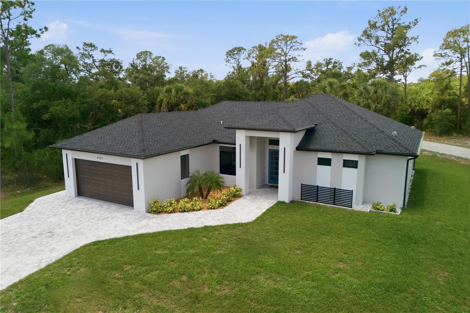 4221 GOLFAIR LN