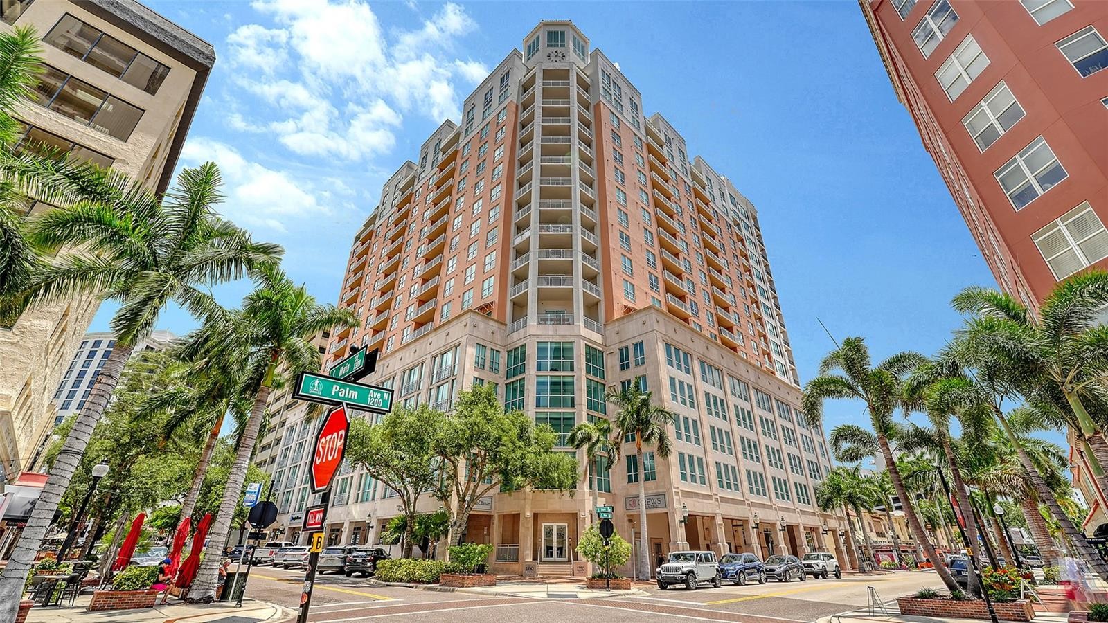1350 MAIN ST #1407