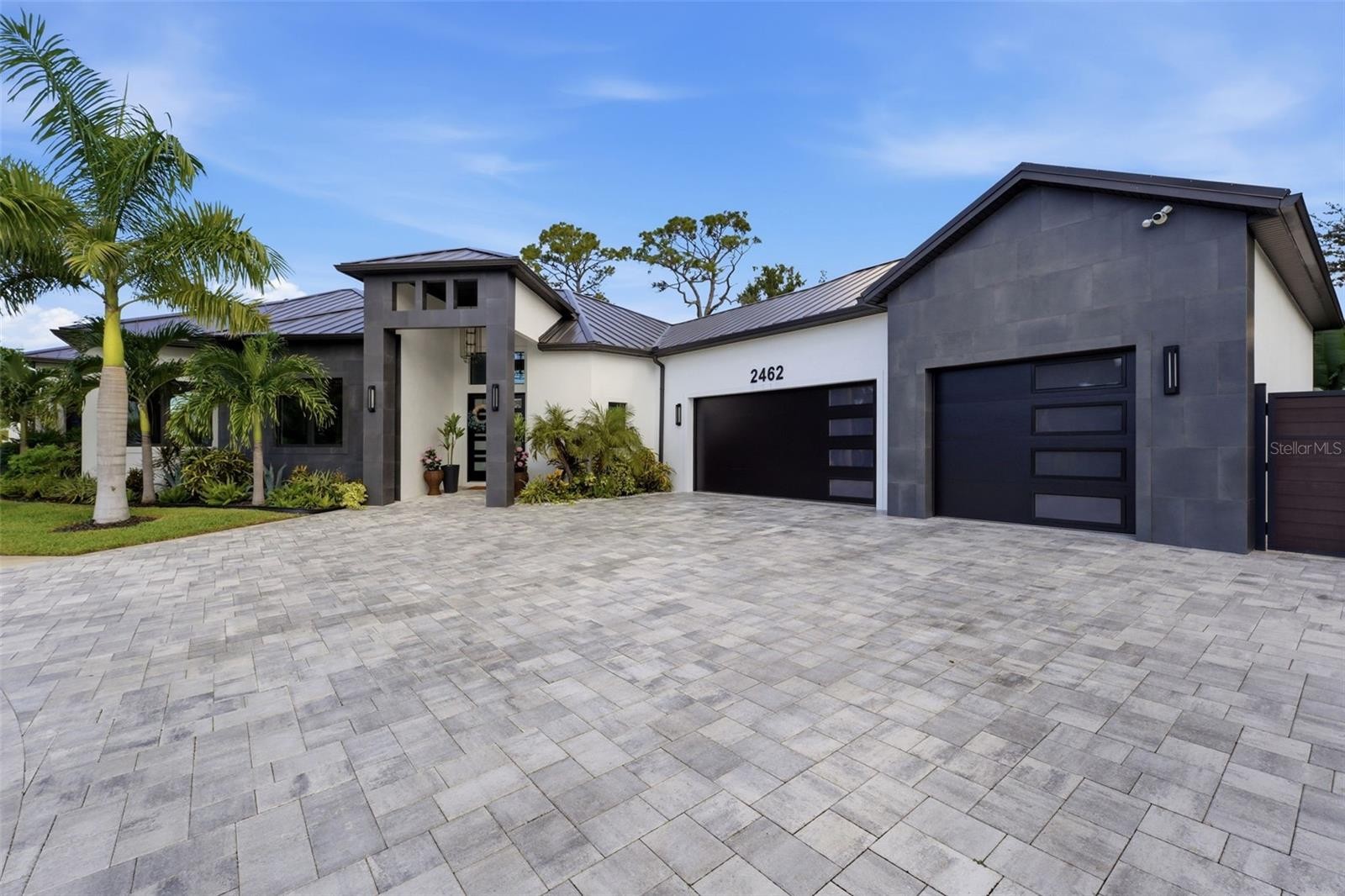 2462 MISSARA LN