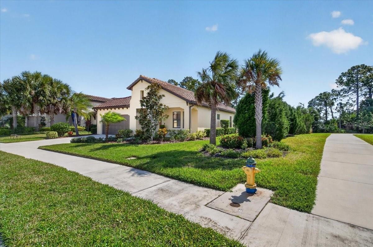 269 PALMARIA CT