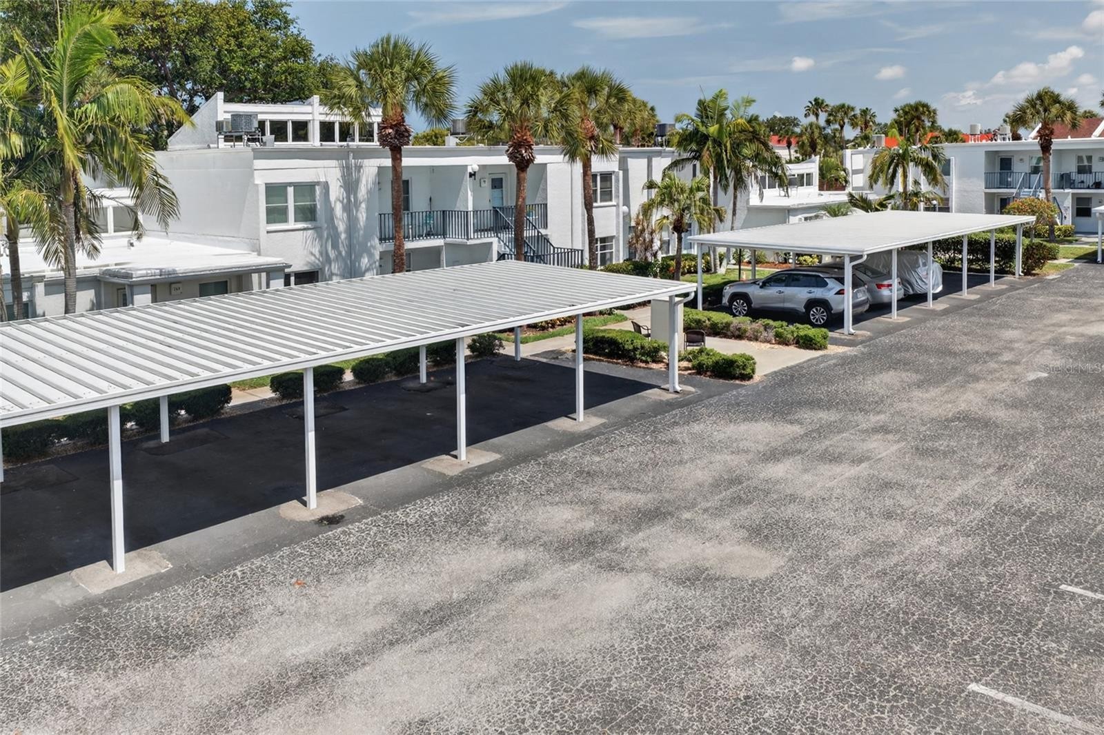 741 CAPRI ISLES BLVD #111