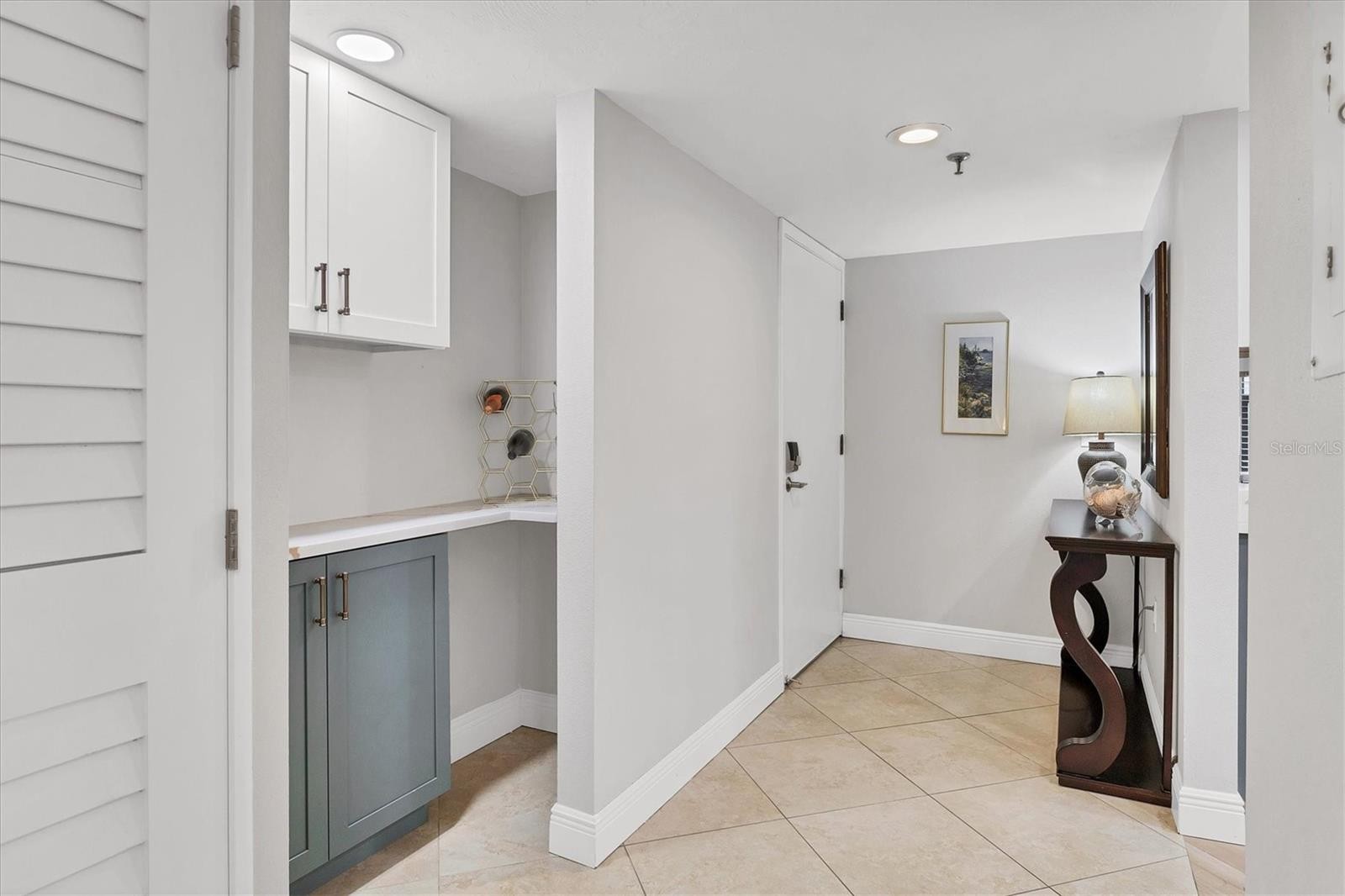 1001 BENJAMIN FRANKLIN DR #201