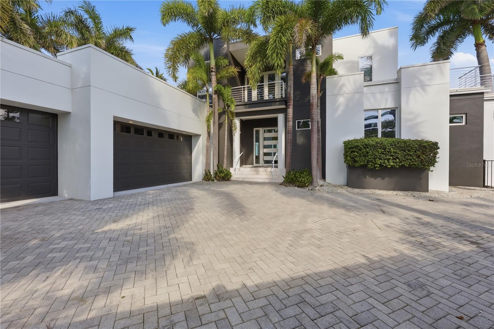 1475 JOHN RINGLING PKWY