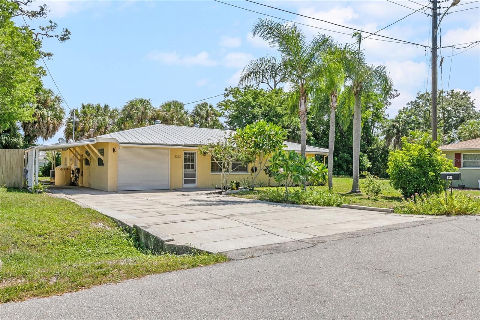 6243 Carlton Ave Sarasota Florida 34231