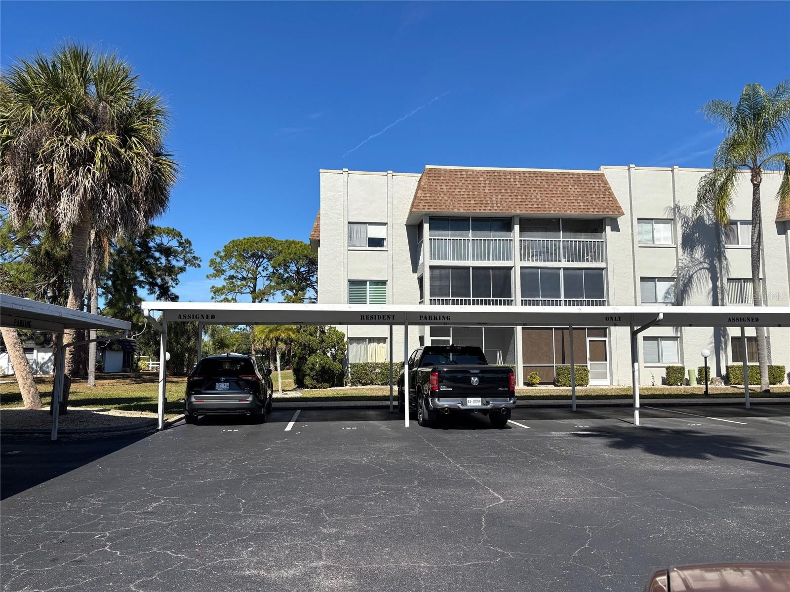 1540 GLEN OAKS DR E #B222