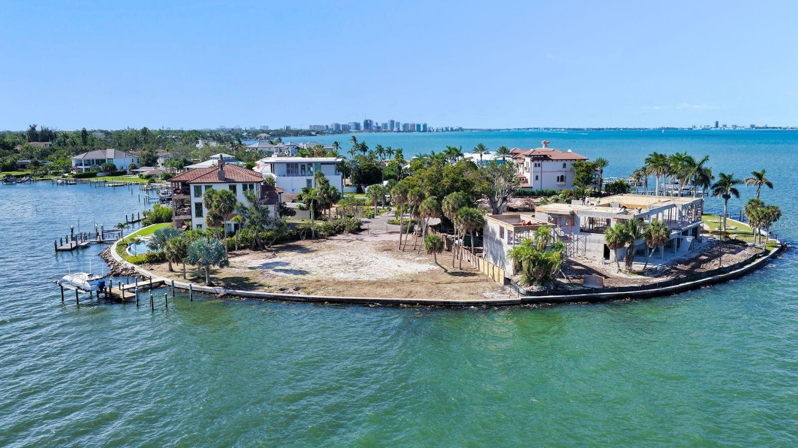 305 S SHORE DR S