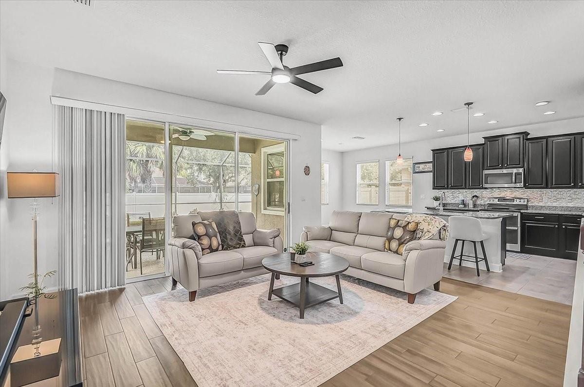 7536 AGUILA DR