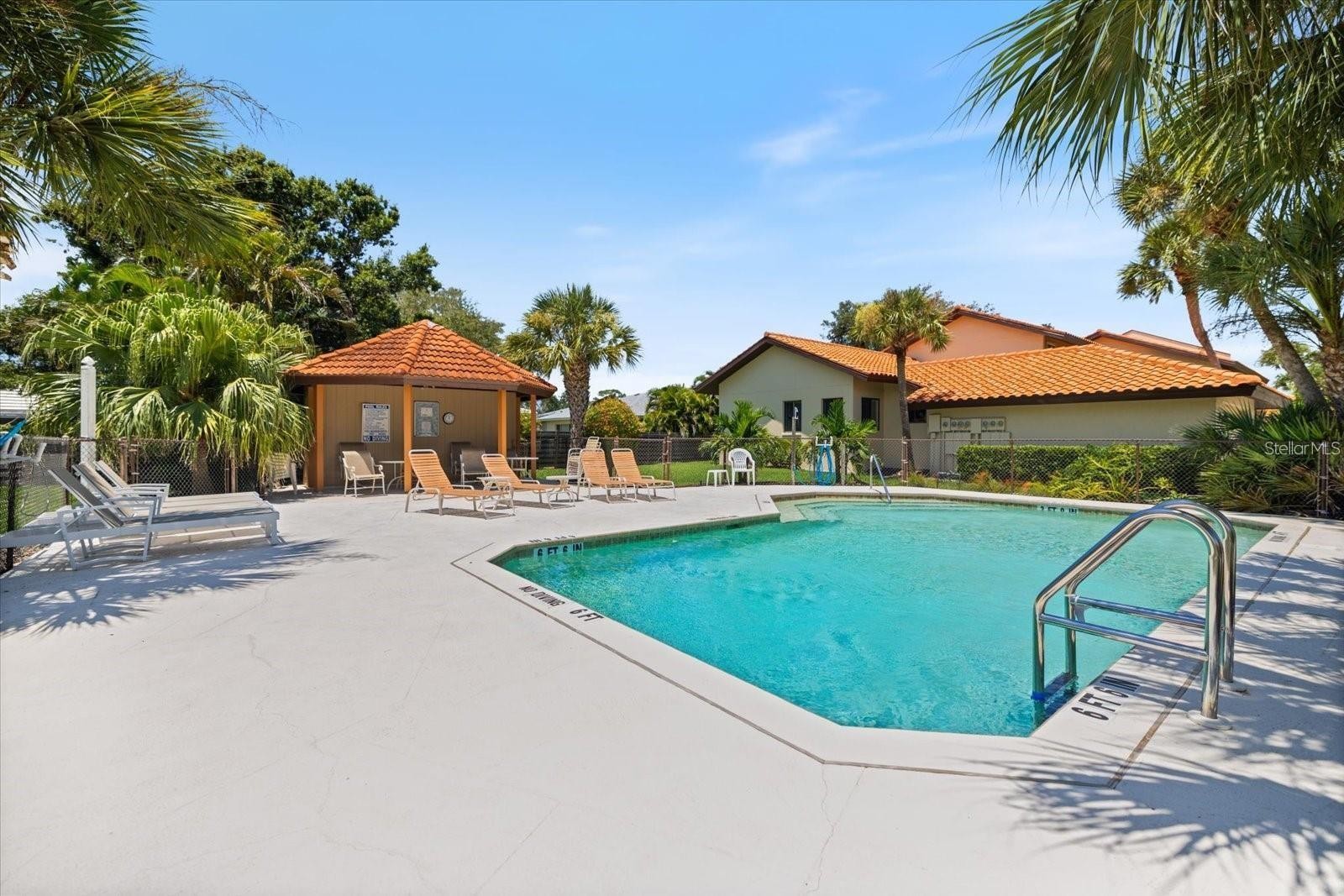 817 SORRENTO PL #817