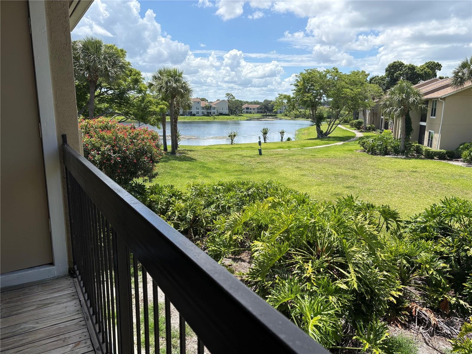 4033 CROCKERS LAKE BLVD #28
