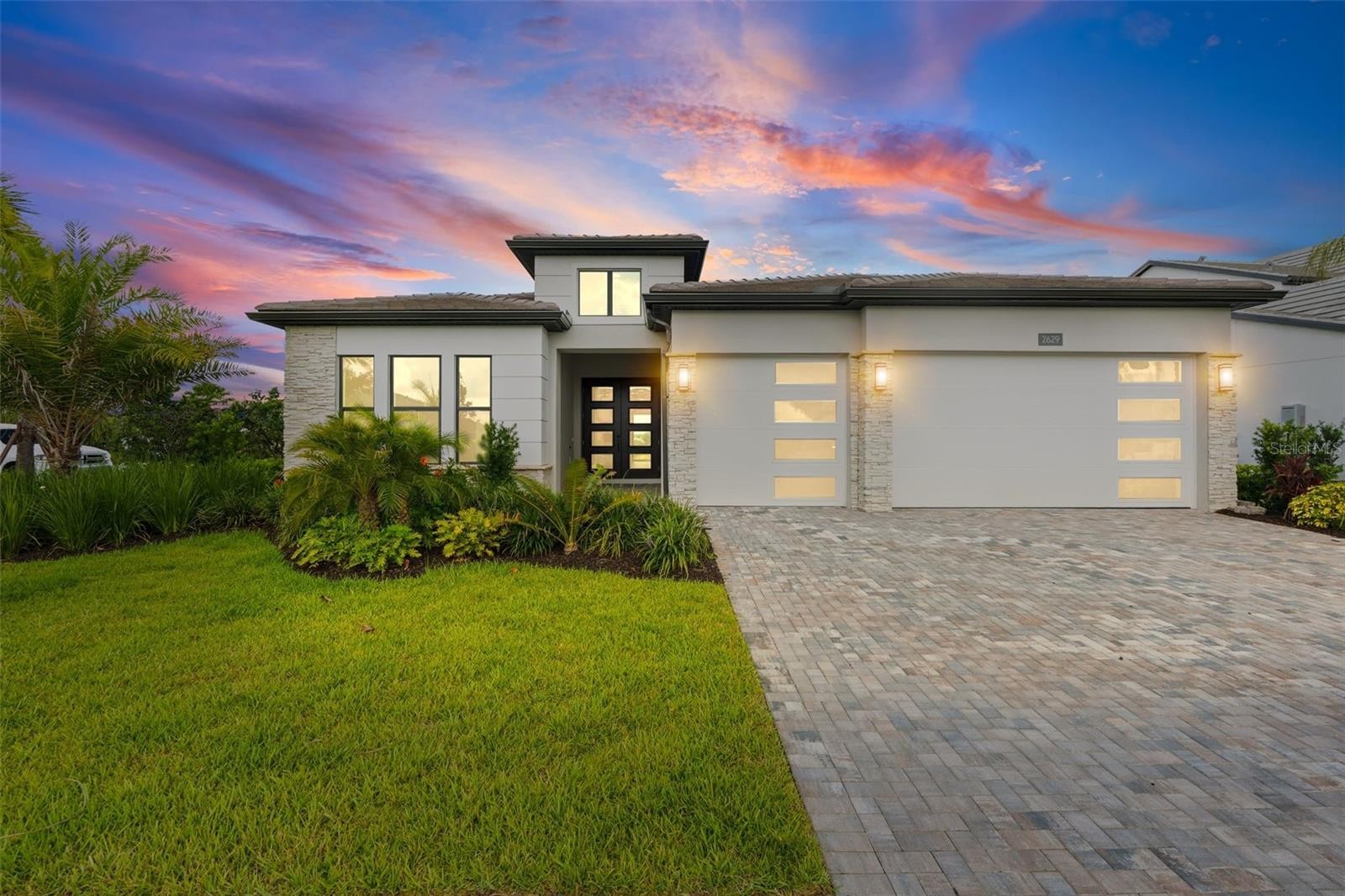 2629 WATERFRONT CIR