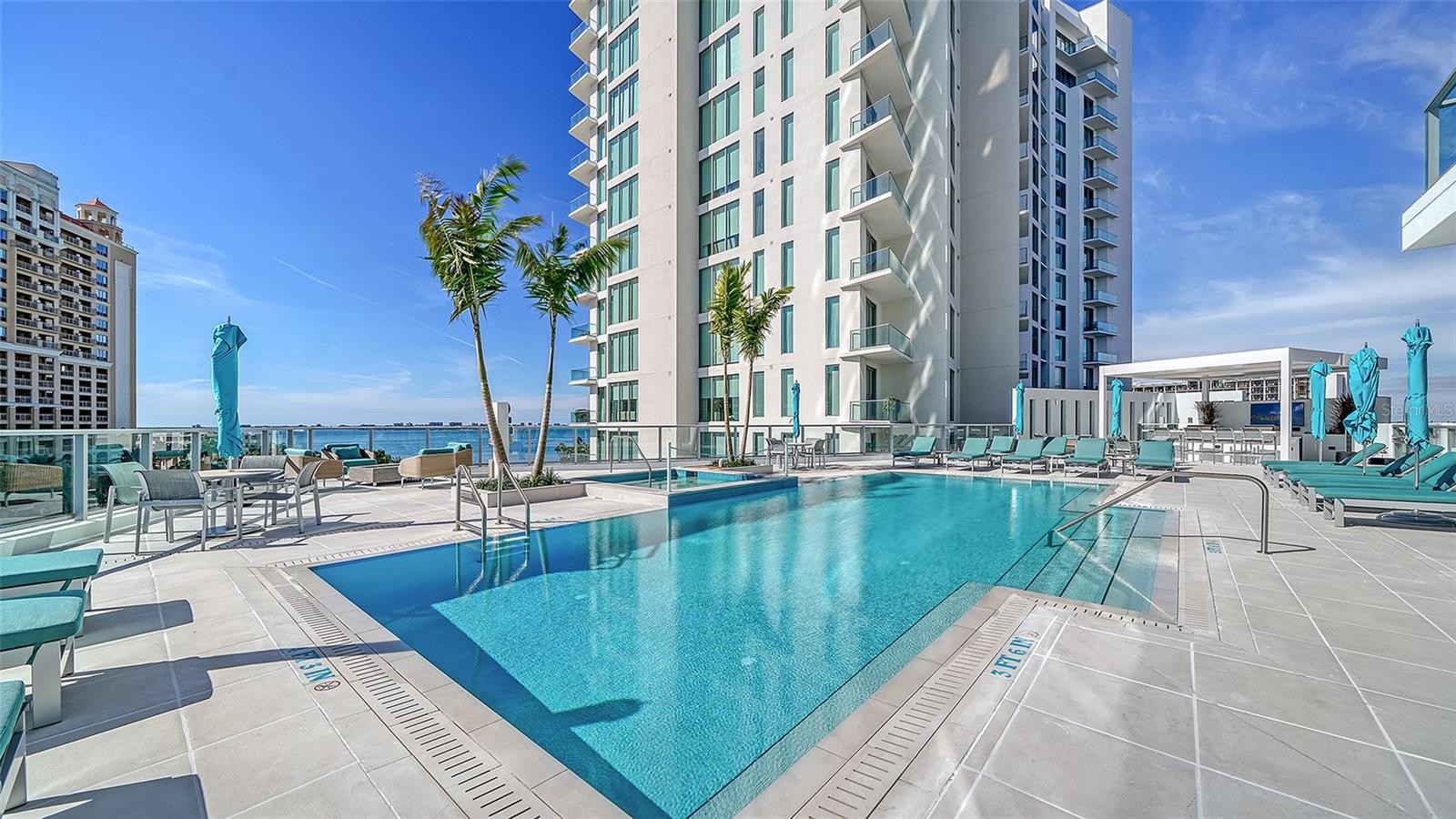 301 QUAY COMMONS #1007