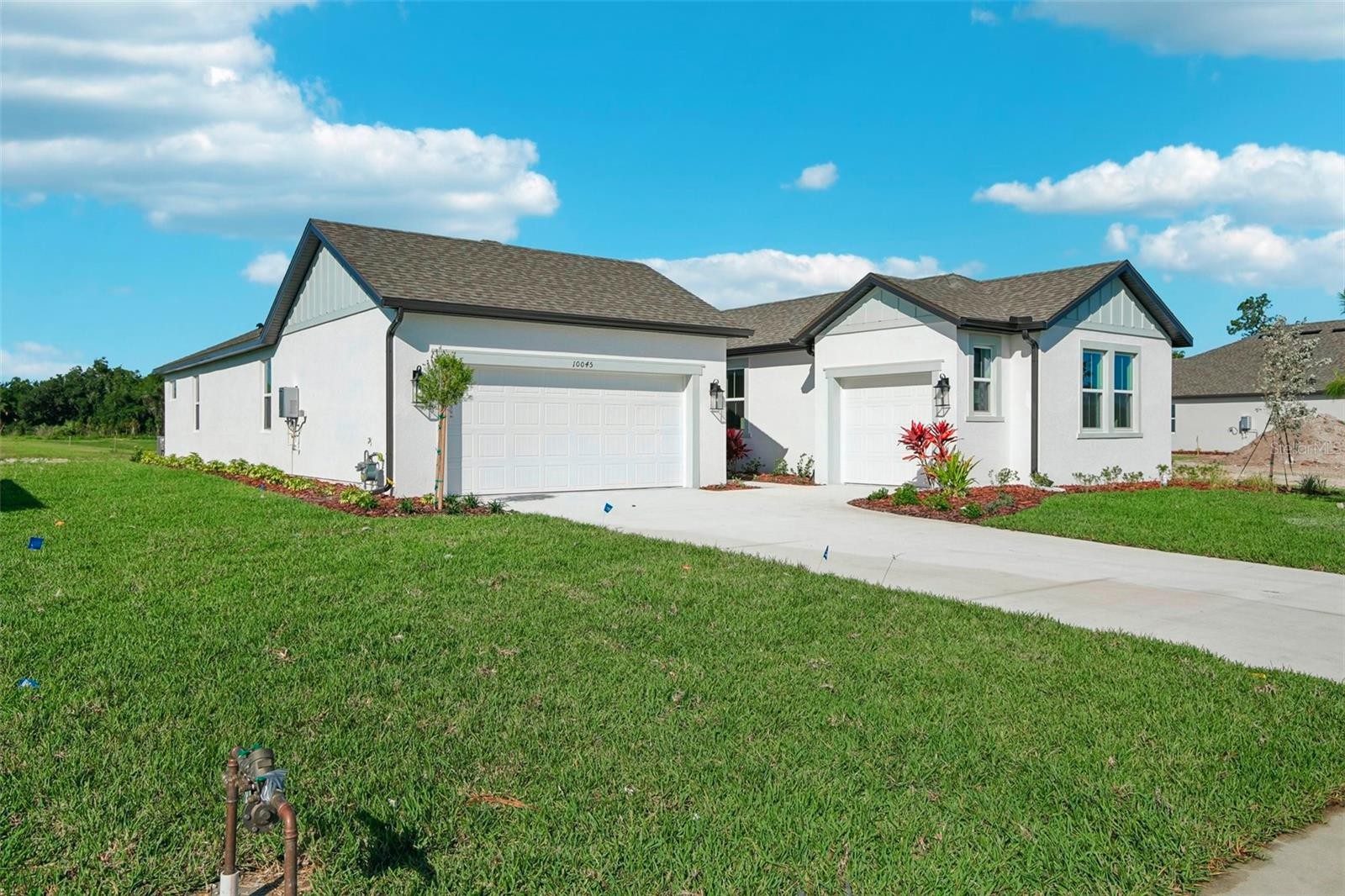 10045 HIDDEN HAMMOCK LOOP