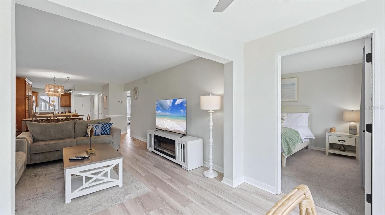 1640 STICKNEY POINT RD #40-101