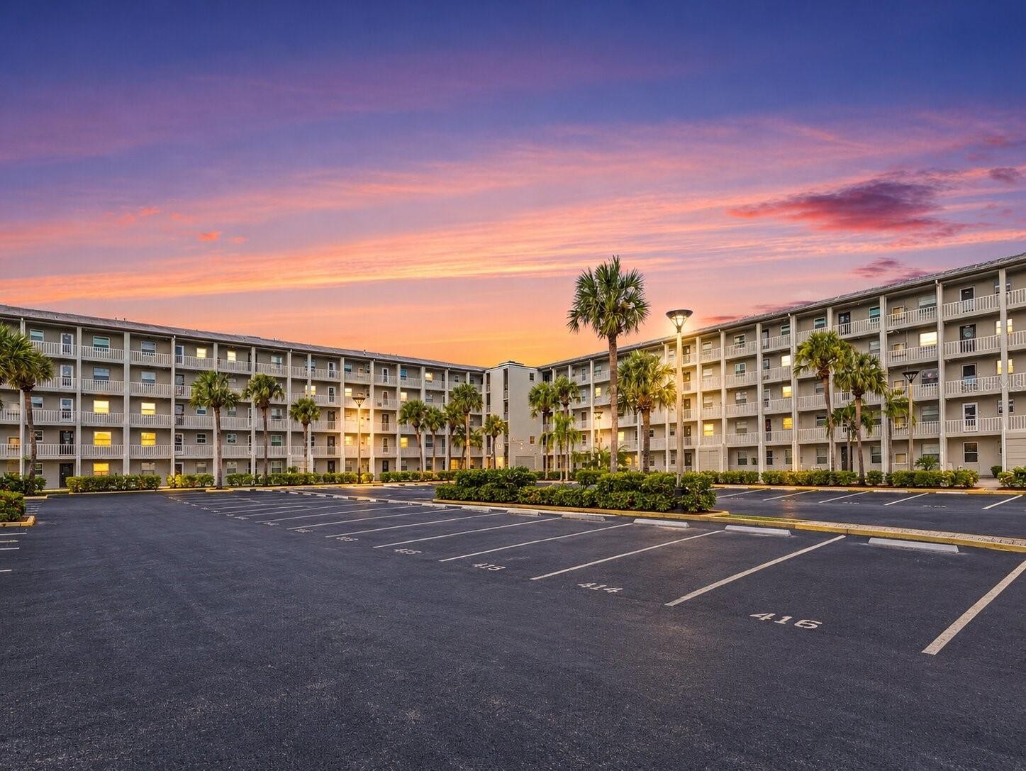 3108 LAKE BAYSHORE DR #211