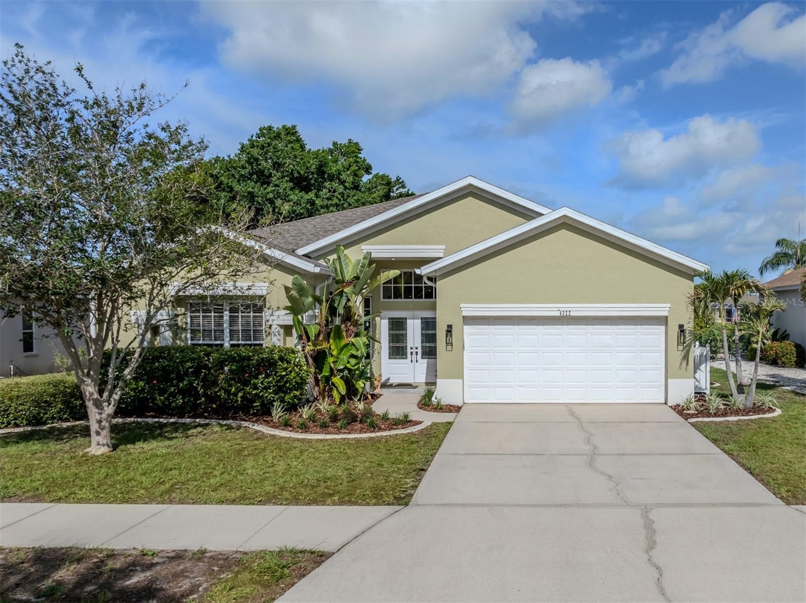 4322 MANFIELD DR
