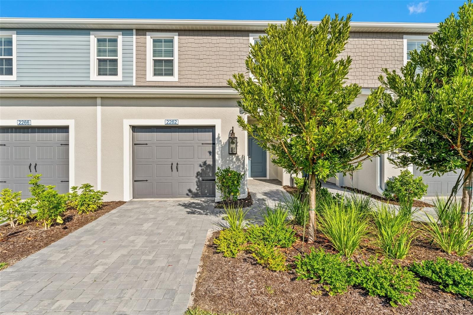 2262 WASHINGTON PALM CT