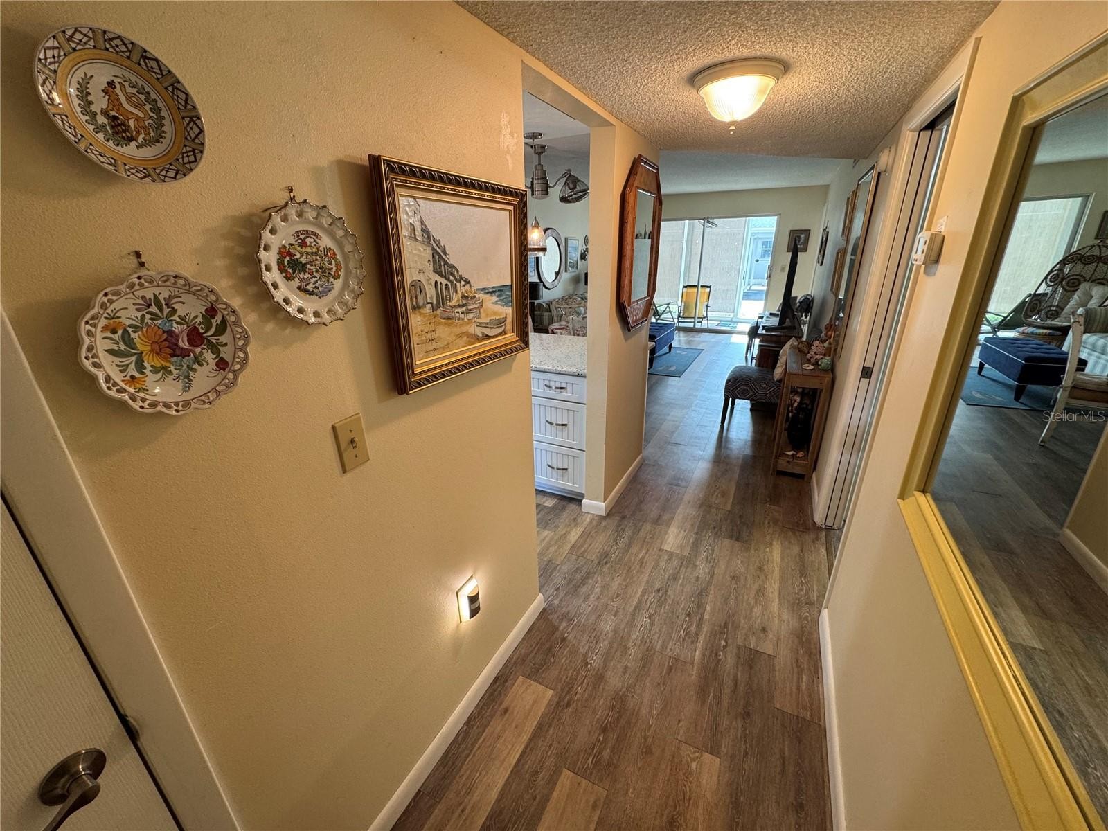 1400 TARPON CENTER DR #111