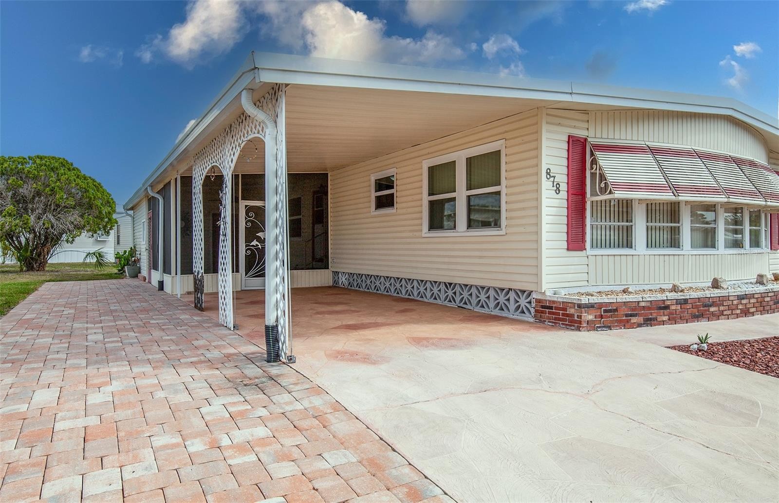 878 JOLANDA CIR