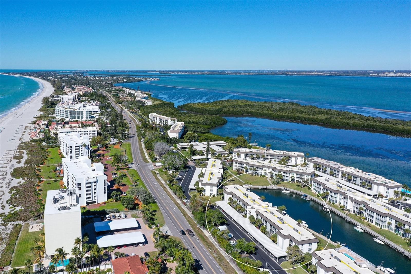 4360 CHATHAM DR #305