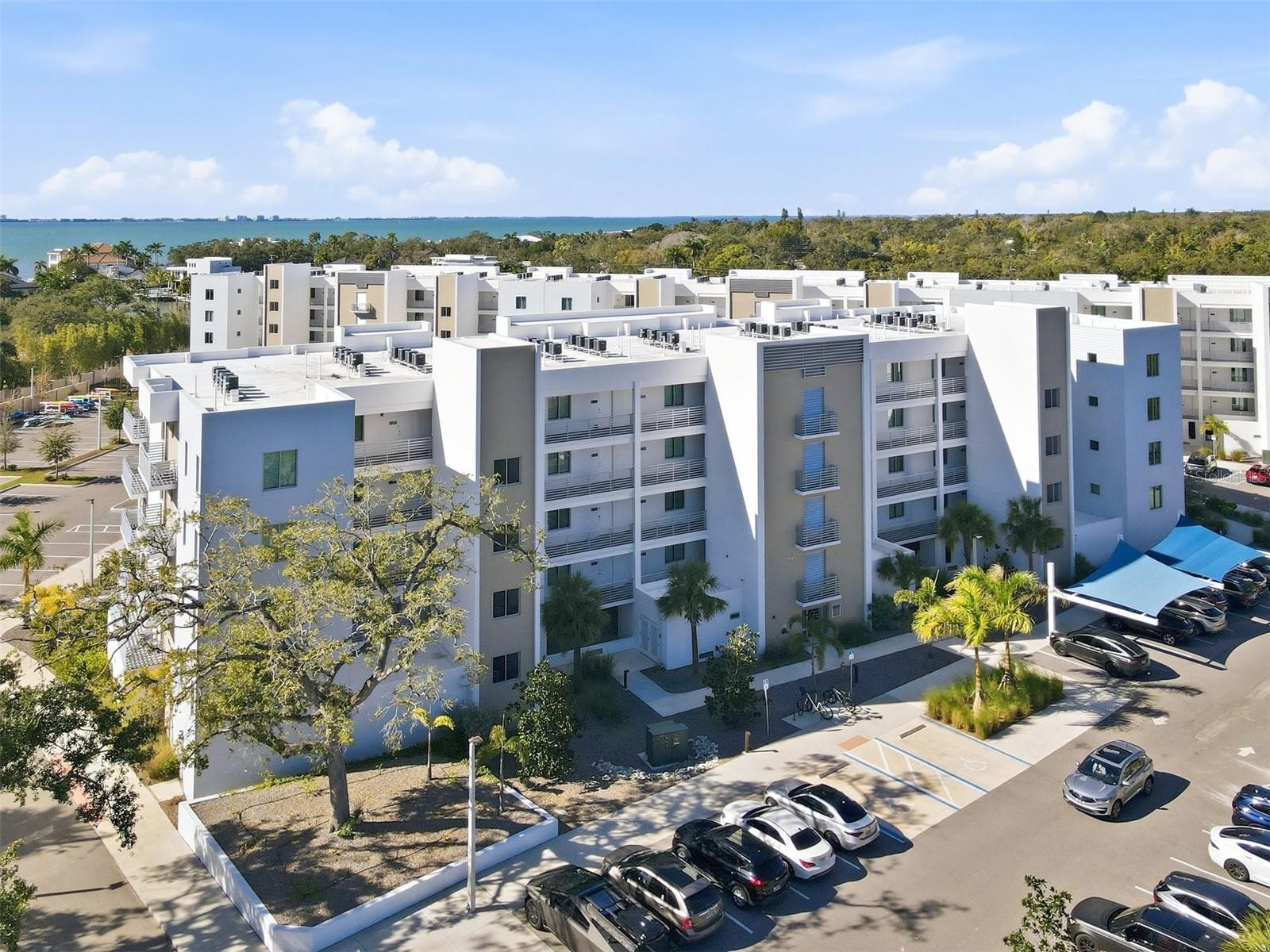 1703 N TAMIAMI TRL #B507