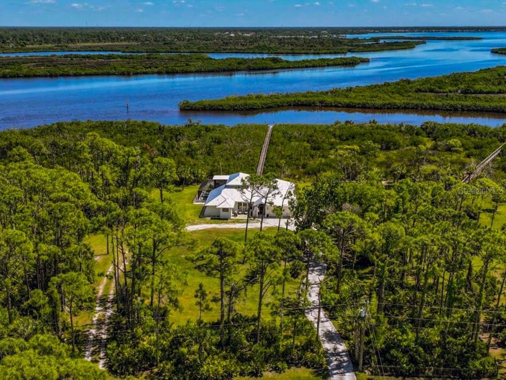18 RIVERFRONT DR