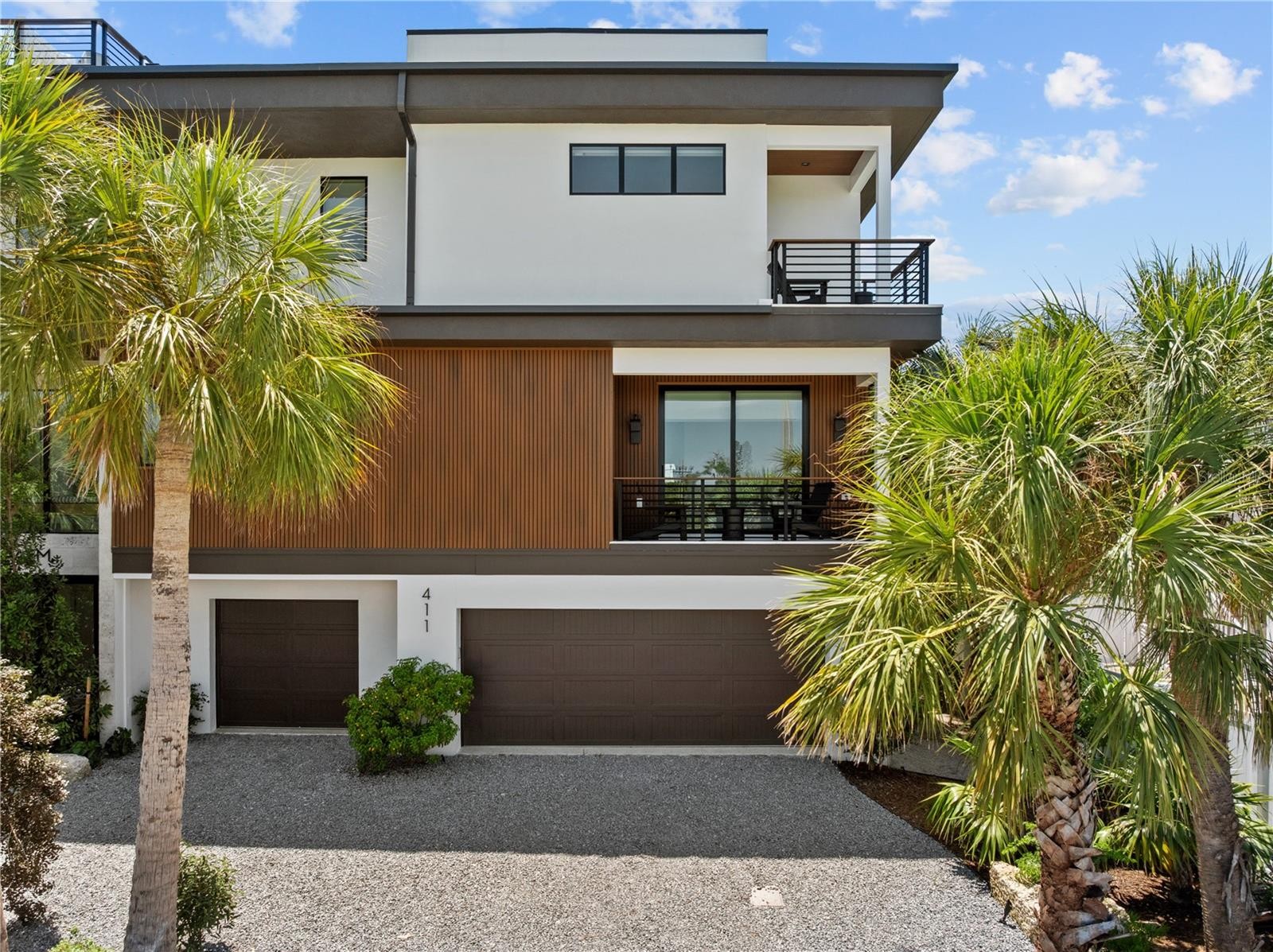 411 PALM AVE