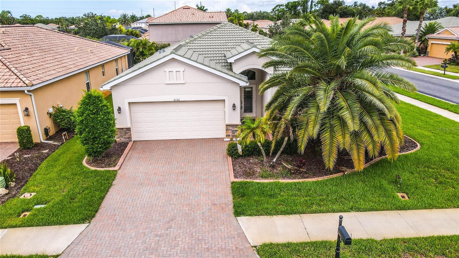 2122 SNAPDRAGON LN
