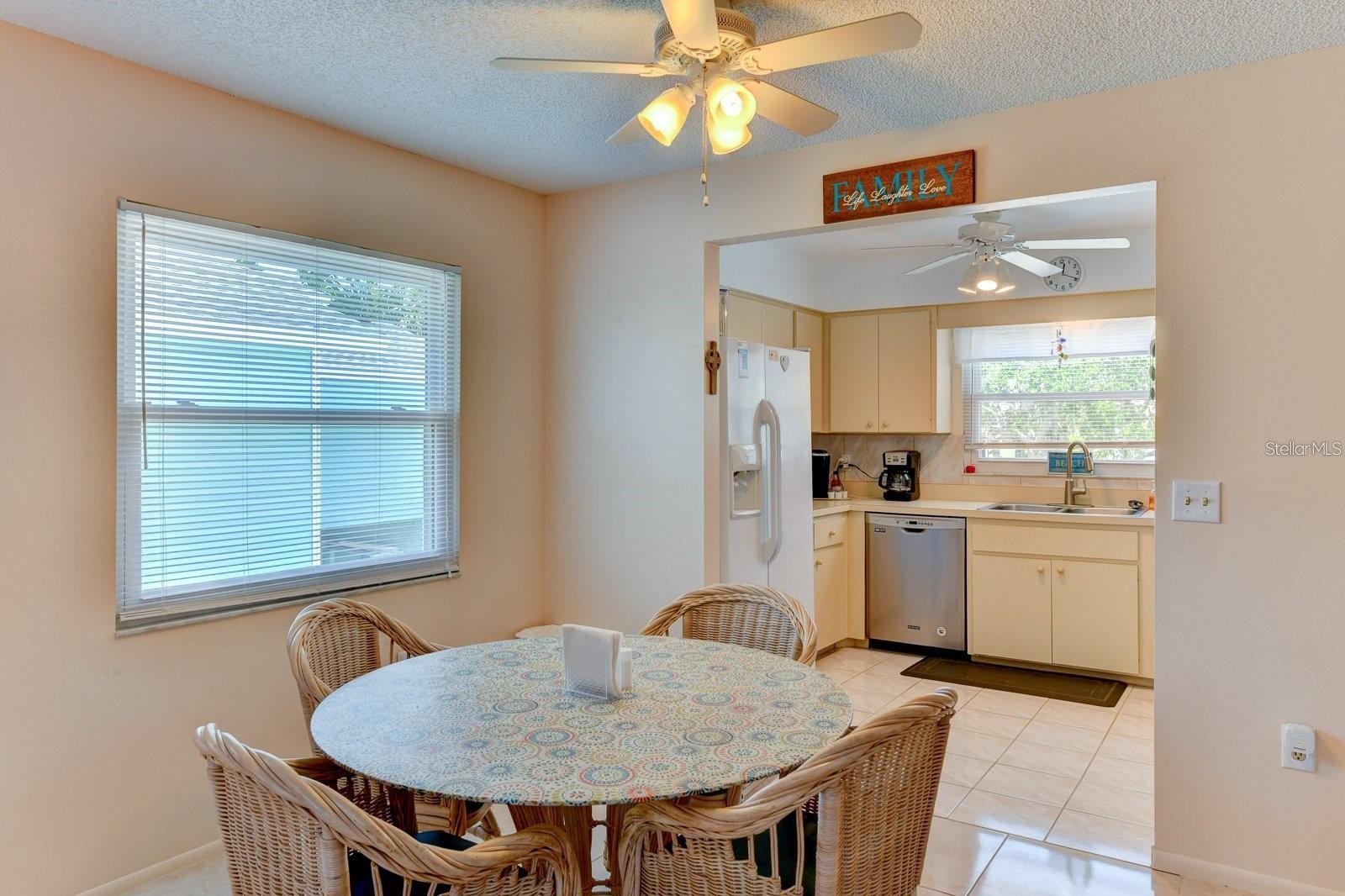 5385 AVENIDA DEL MARE