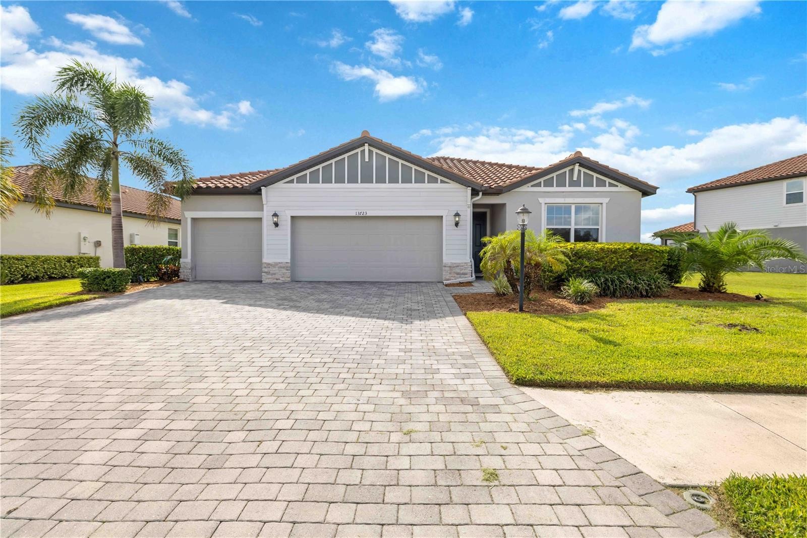 13723 GREEN HAMMOCK PL
