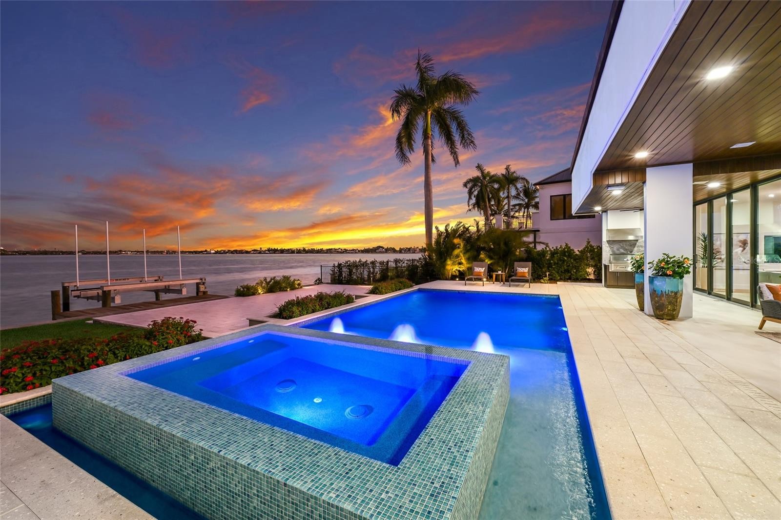 635 MOURNING DOVE DR