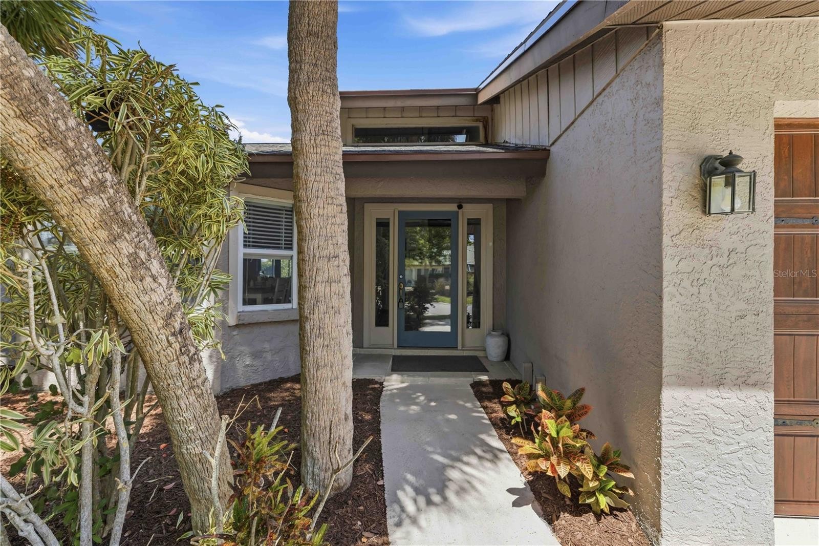 3953 PRAIRIE DUNES DR