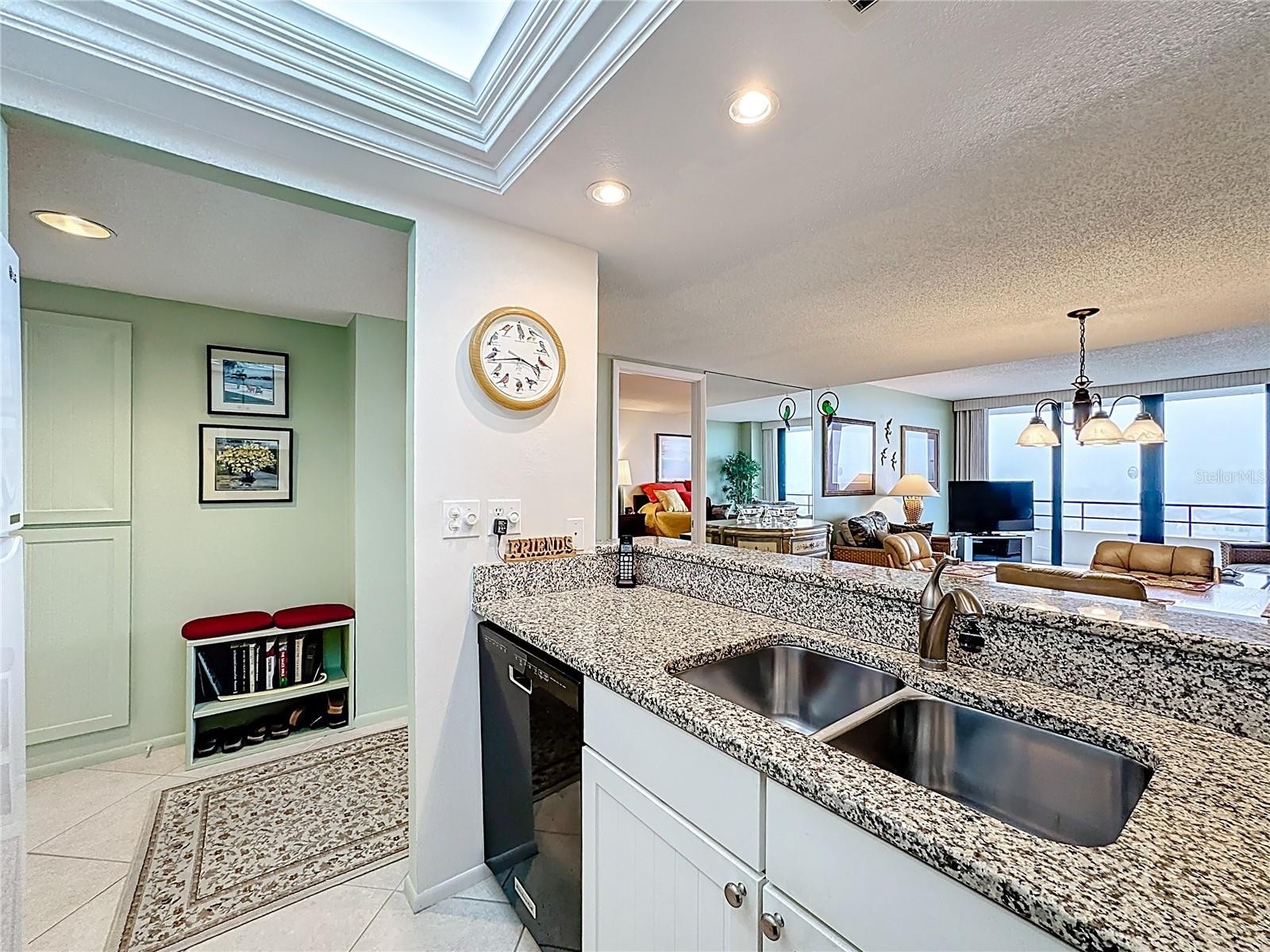 6415 MIDNIGHT PASS RD #705