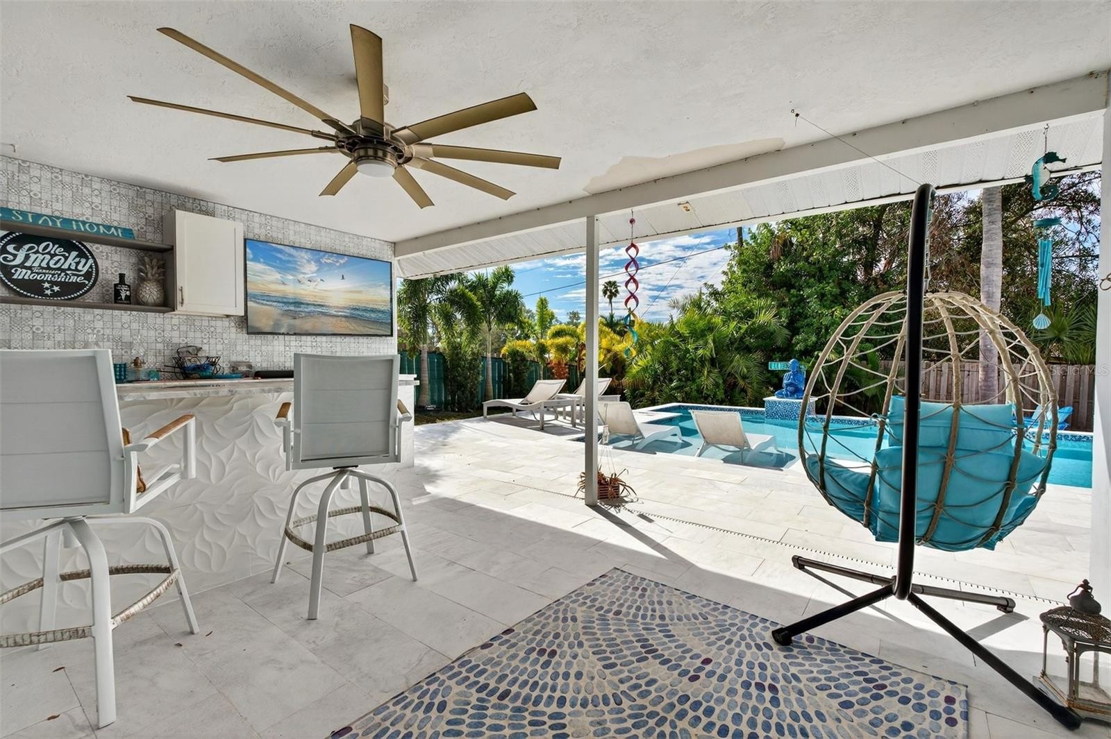 5676 BENEVA WOODS CIR