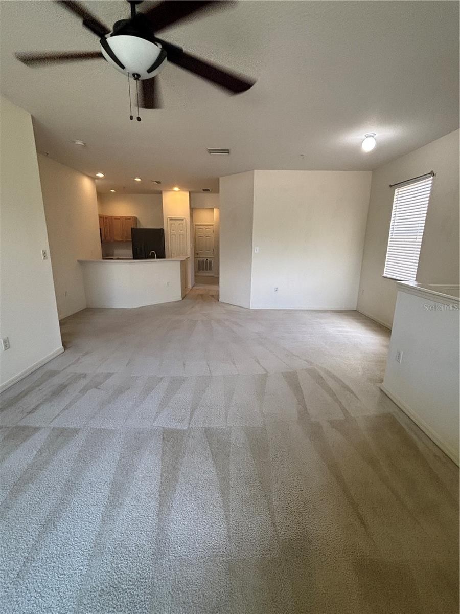 3491 PARKRIDGE CIR #16-201