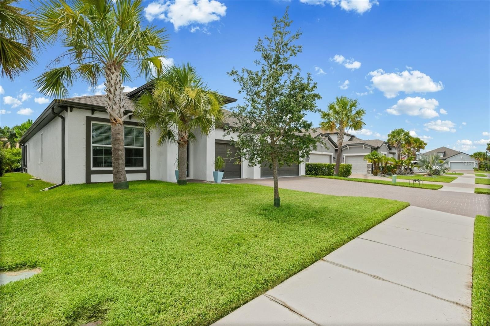 1024 FERNLEAF RUN