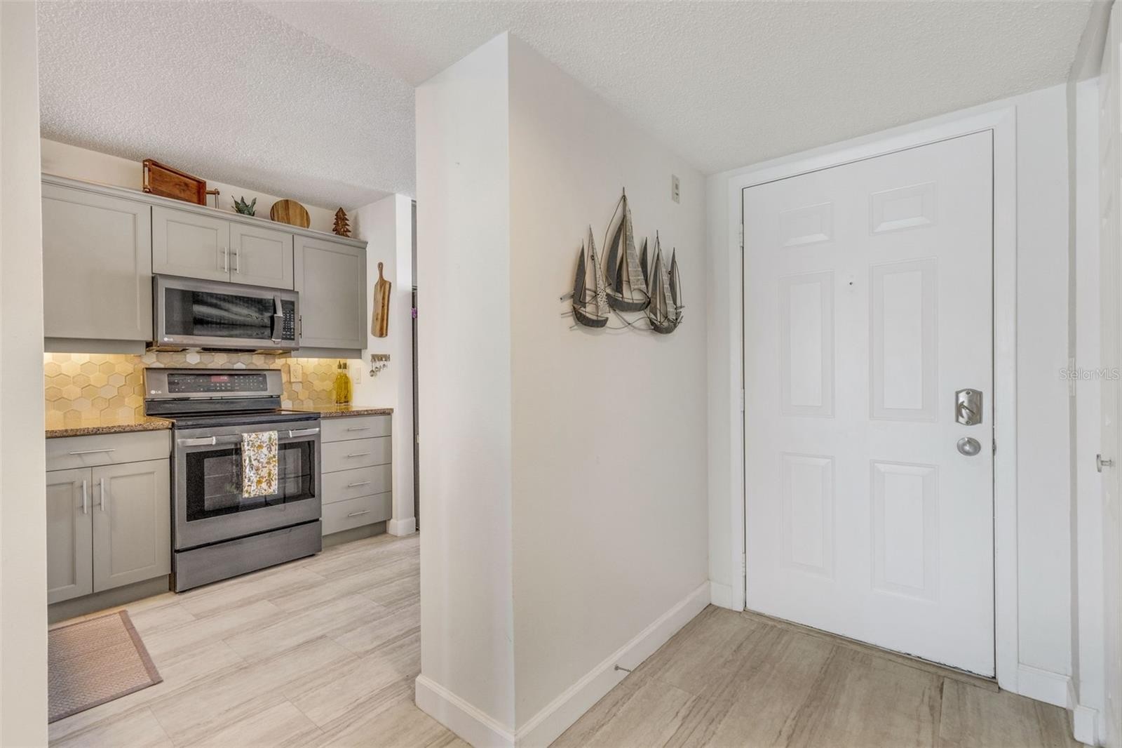 4460 FAIRWAYS BLVD #105