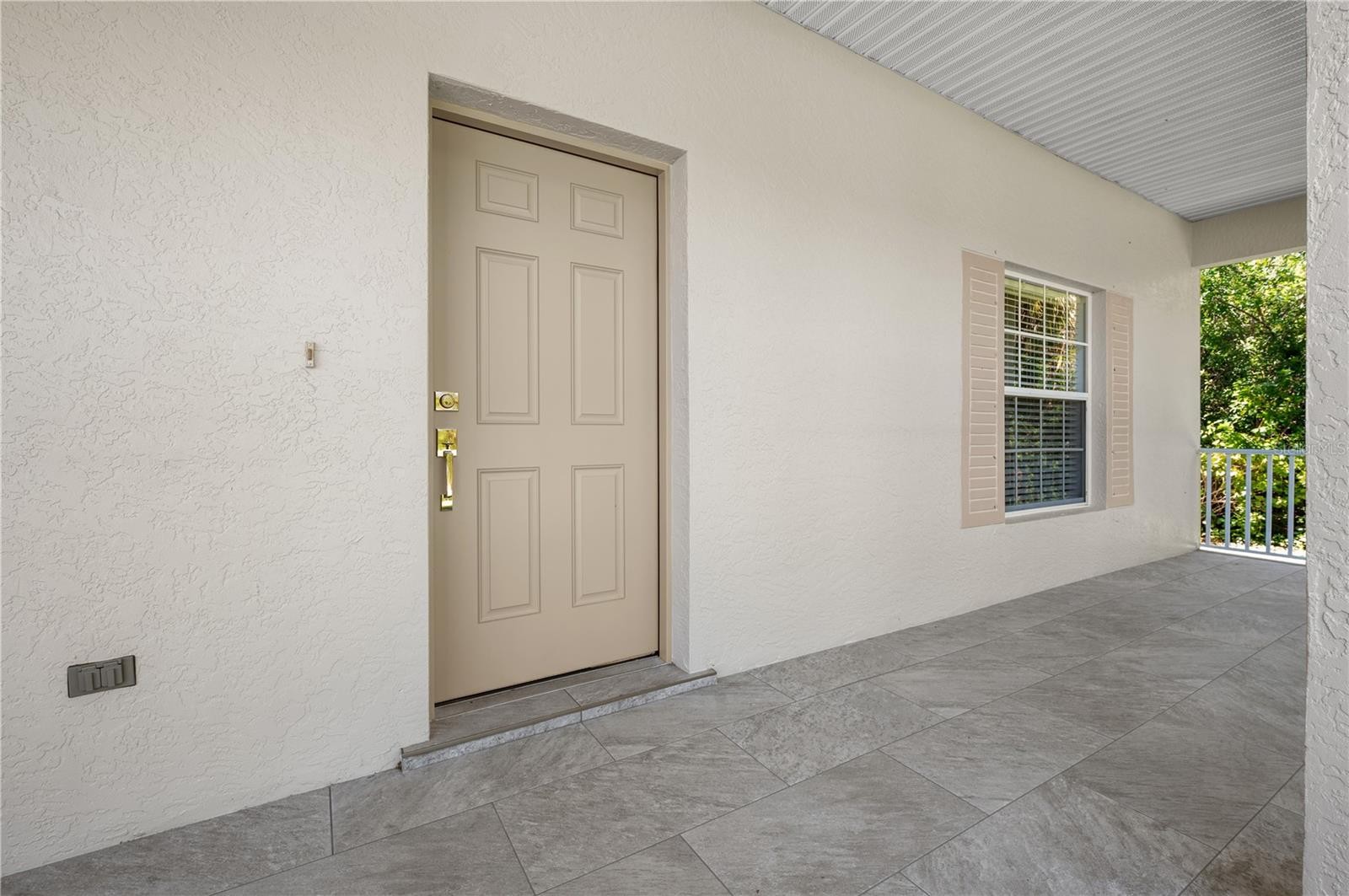2707 SALLY LN